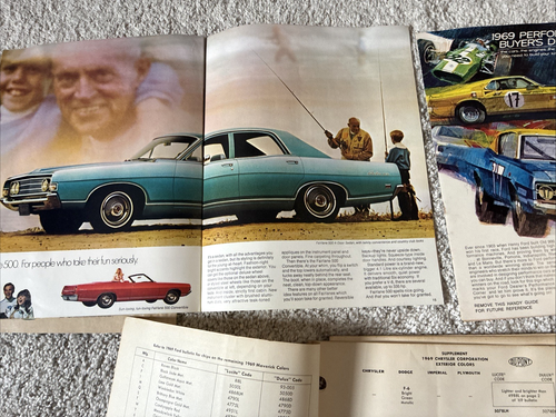Collection 5 Different Vintage FORD AUTOMOBILE BROCHURES 1969 Colors Specs etc. - Picture 19 of 22