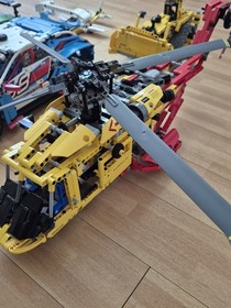 Lego Technic Collection Large Helicopter 9396 and 42028 and more