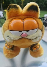 Vintage 1981 Dakin Garfield the Cat with his Slippers 13" Plush Stuffed Animal