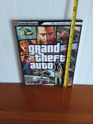 Grand Theft Auto IV Brady Games Guide w/ Fold Out Poster NEVER BEEN USED!!! - Picture 9 of 9