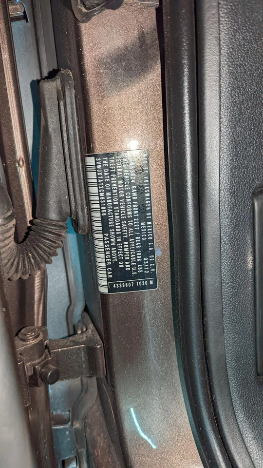 Manija de puerta exterior derecha usada se adapta a: Volkswagen Beetle 2012 montaje pintura a m Foto 4 de 4