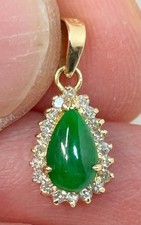 Vintage 14K Yellow Gold Jadeite Jade & Diamond Small Teardrop Pendant