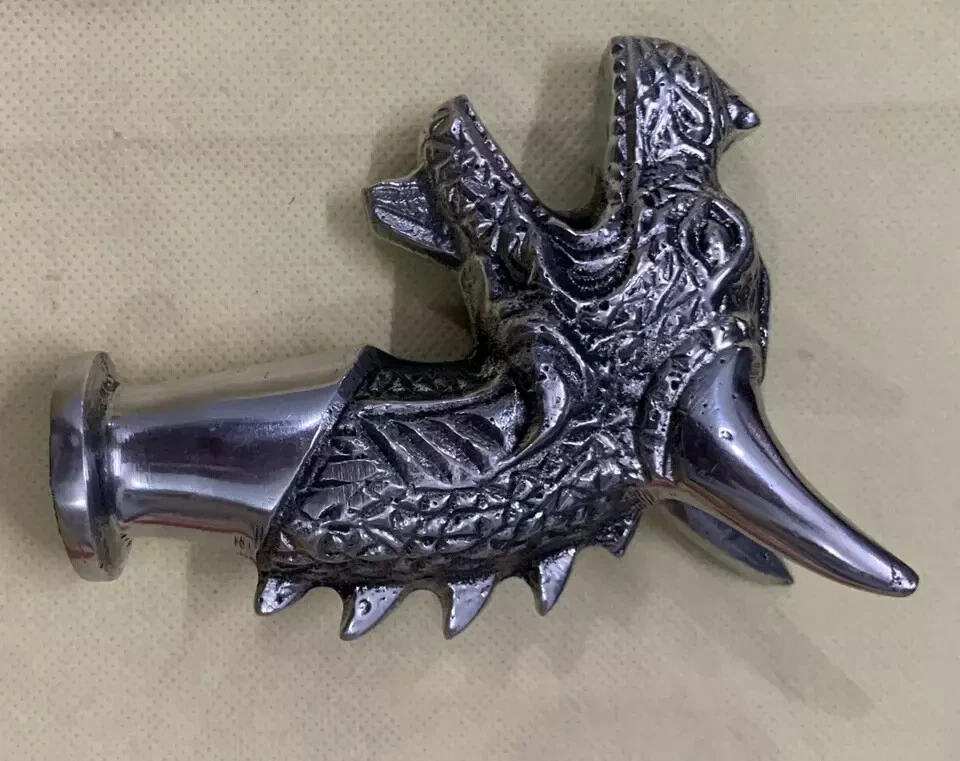 Mango de cabeza de dragón de diseño de aluminio para bastón de madera Halloween Foto 3 de 4