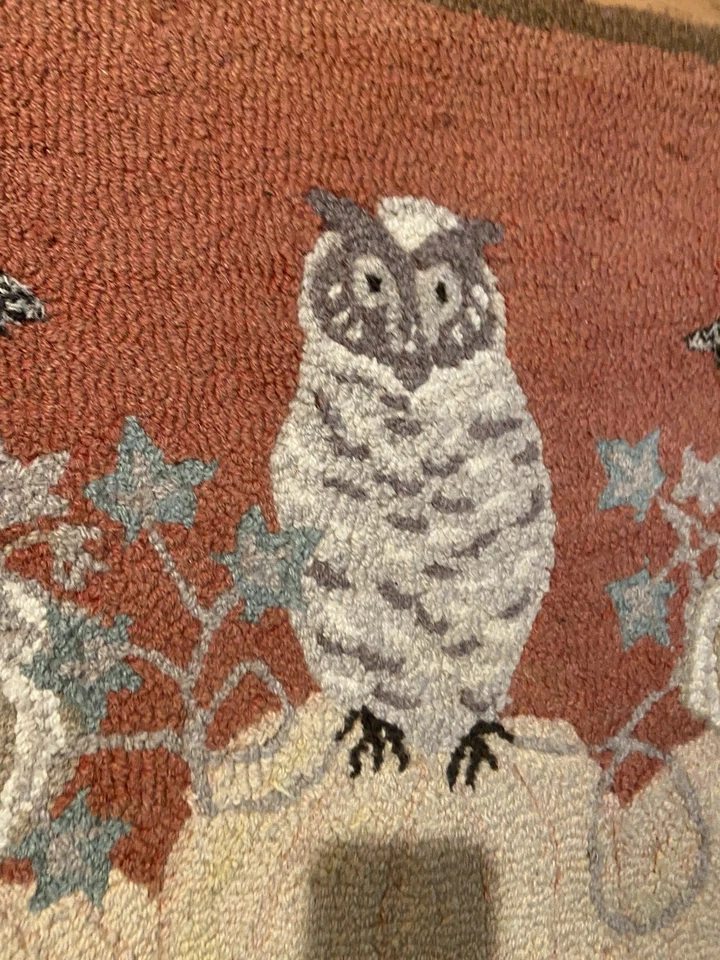 LAURA MEGROZ Hooked Wool Rug 2'x4'  Four Corners Pumpkin Patch Owl Raven 2013 - Image 4 of 4