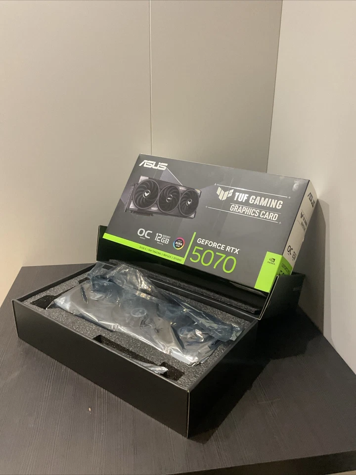 Asus Geforce RTX 5070 OC Edition TUF Gaming 12GB GDDR6X - Image 2 of 4
