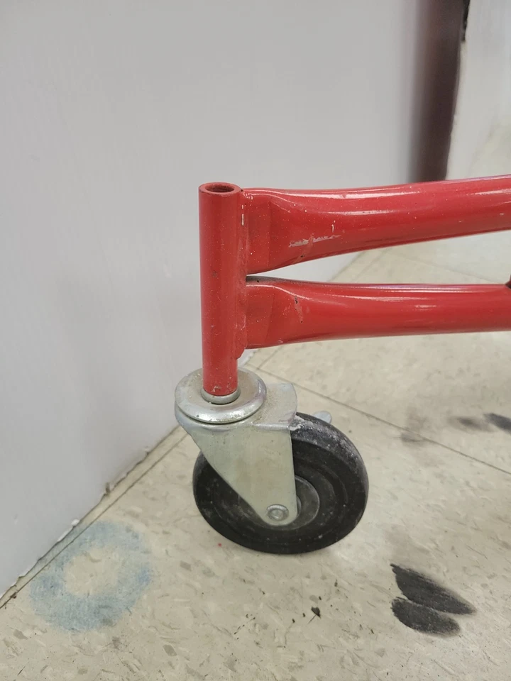 (72117-3) No Name Drywall Lift - Image 4 of 4