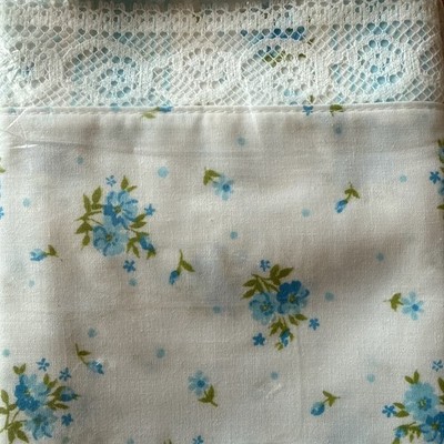 Springmaid Wondercale Blue Flowers Lace STANDARD Pillow Cases Set  NOS NEW Vtg