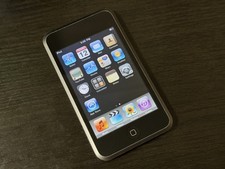 Apple iPod Touch 1st generation 8GB, black, good condition, working