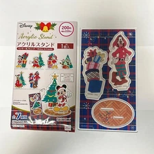 Disney acrylic stand Christmas Goofy (DAISO)