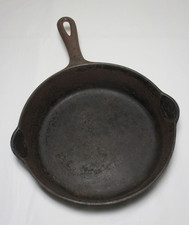 Vintage Griswold Cast Iron Skillet/Frying Pan #5 - Large