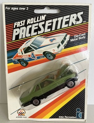 Fast Rolling Pacesetters  1985 Mercedes 500 SEC Die Cast 1/64 (B234)