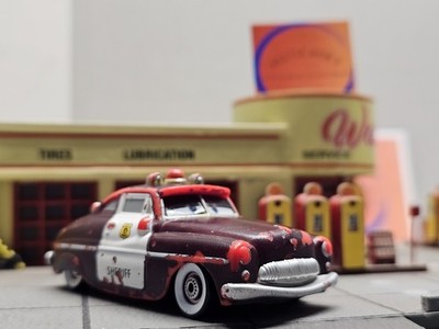 Sheriff 1:55 2021 Disney/Pixar Cars 3 Color Changers Loose