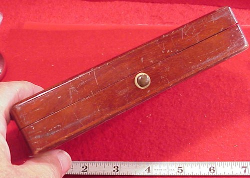 RELOJ BOLSILLO ANTIGUO VINTAGE 6,5 X 4,5 CAJA MADERA CHAUX DE FONDS 60 MM APERTURA - Imagen 8 de 13