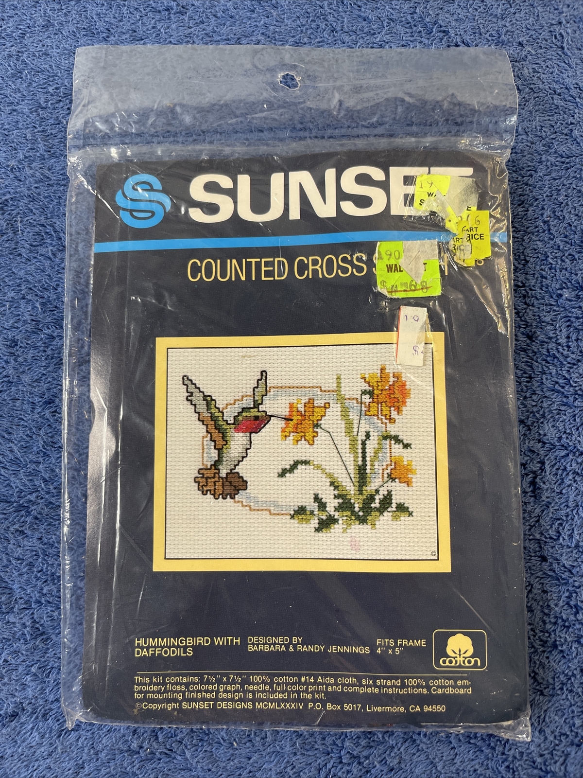 Sunset Hummingbird with Daffodils Flowers Counted Cross Stitch #968 4