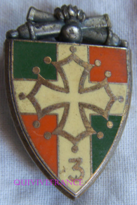 IN10824 - ABZEICHEN 3. Artillerieregiment, durchbrochen, vergoldet, glatter versilberter Rücken, Ann