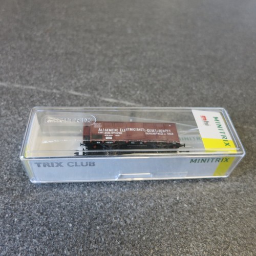 Minitrix / Trix N 18924 Gedeckter Güterwagen der KPEV "Clubwagen 2024" NEU + OVP | Zustand: Neu