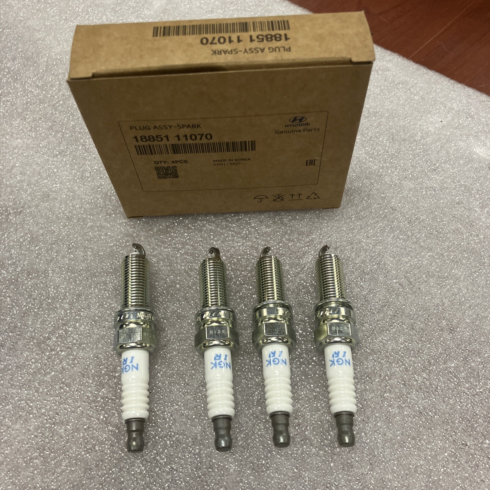 18851-11070 Genesis K900 Equus Genuine NGK Spark Plugs pack of 4 Oem