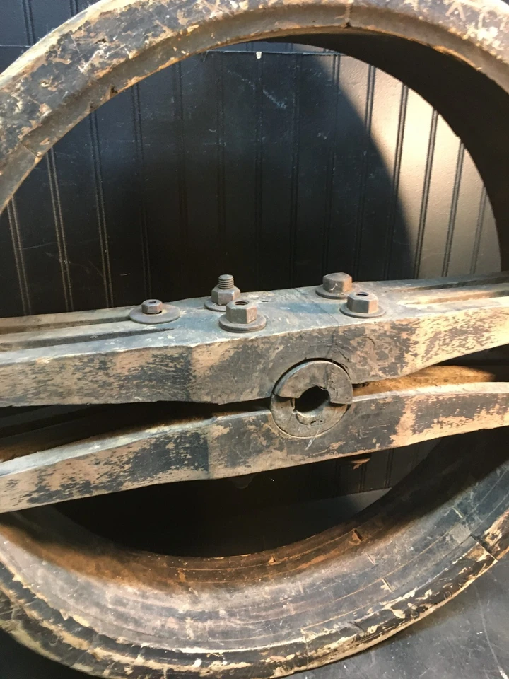 Polia de correia plana antiga recuperada moinho de grão 30” diâmetro roda de mosca de fábrica - Imagem 4 de 4