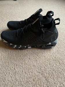 under armour hovr phantom preto