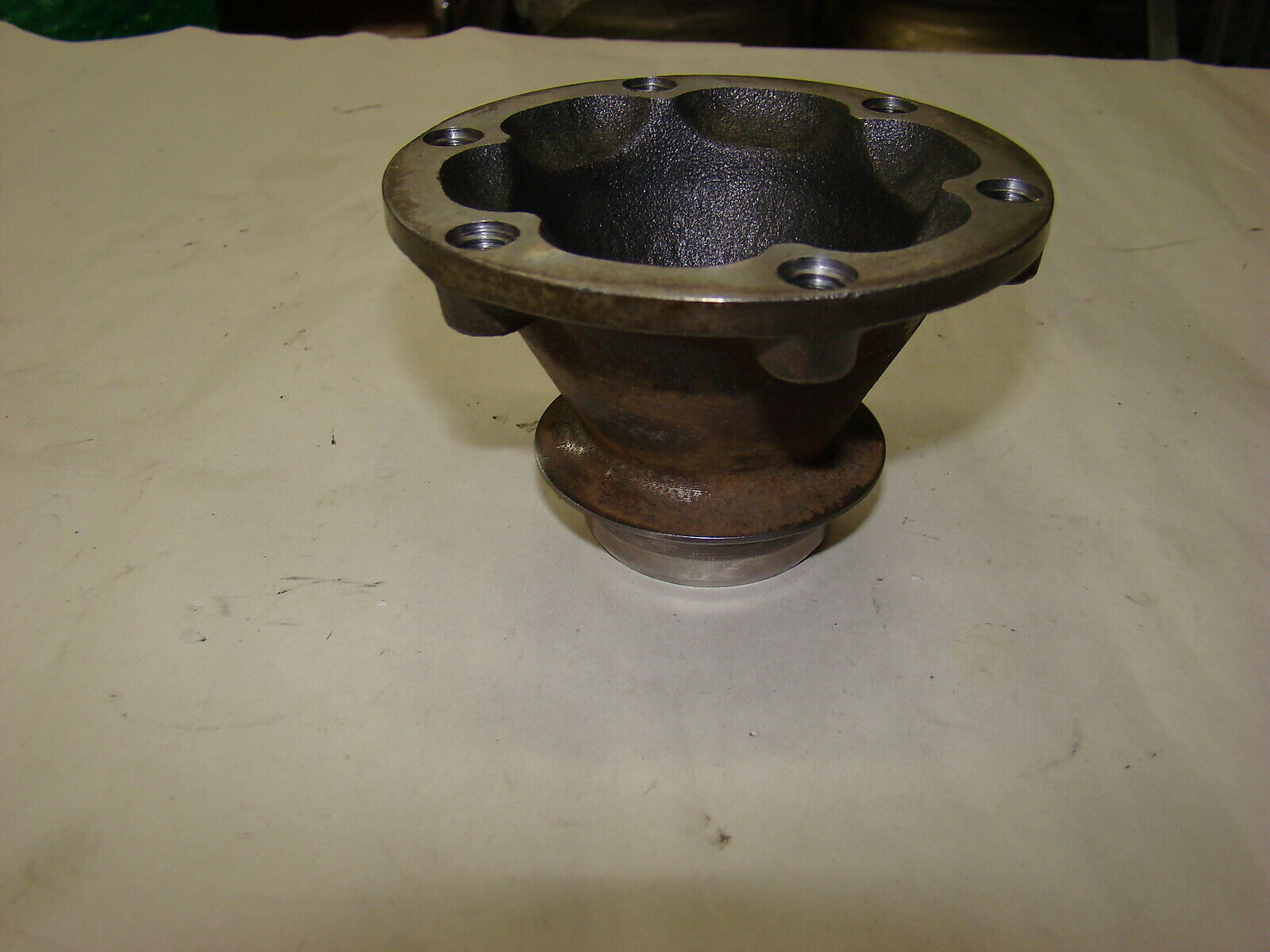 84-91 Maserati BiTurbo Rear Suspension Stub Axle Hub