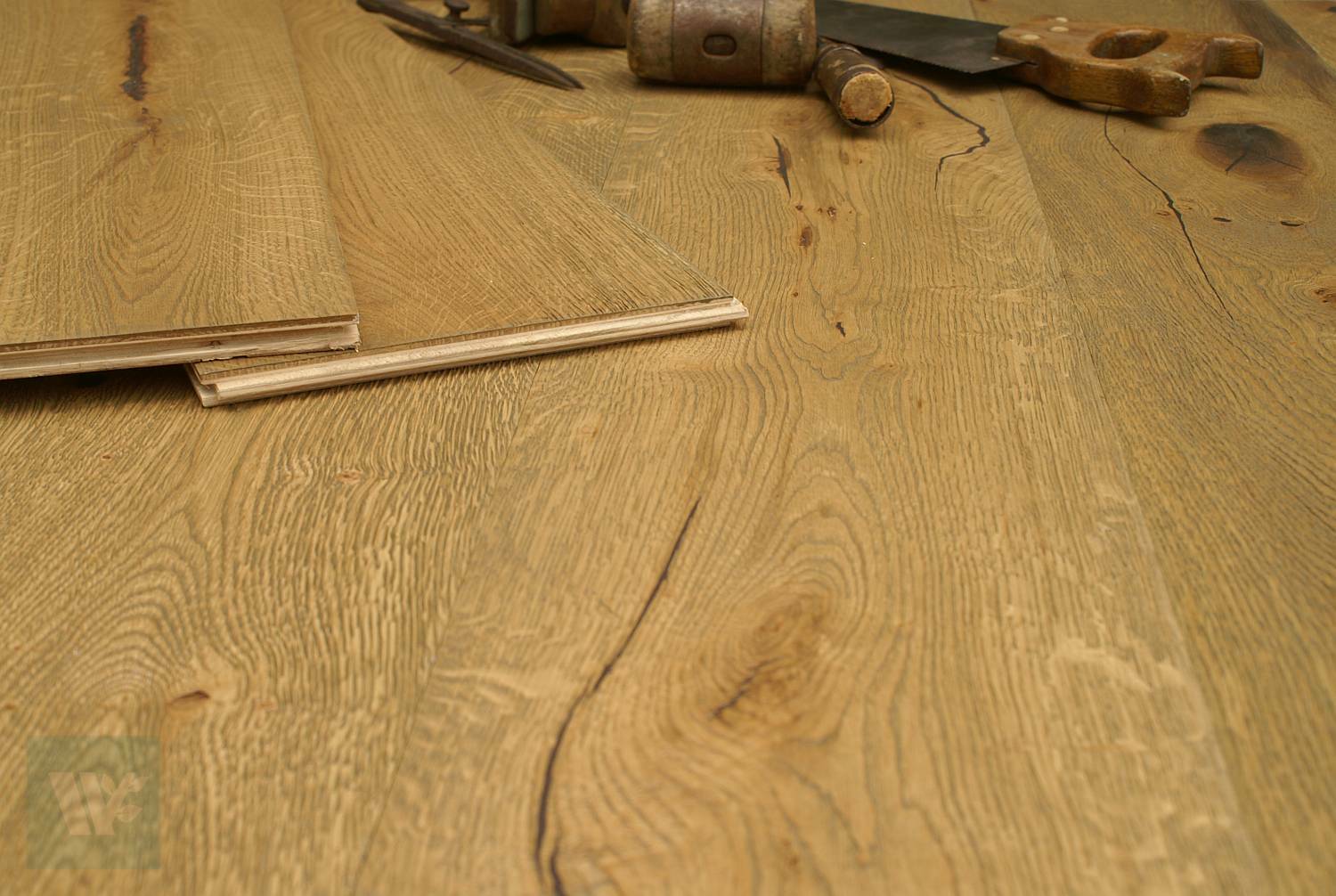 22CM Wide Distressed Vintage Oak Antique Real Engineered Oak Flooring