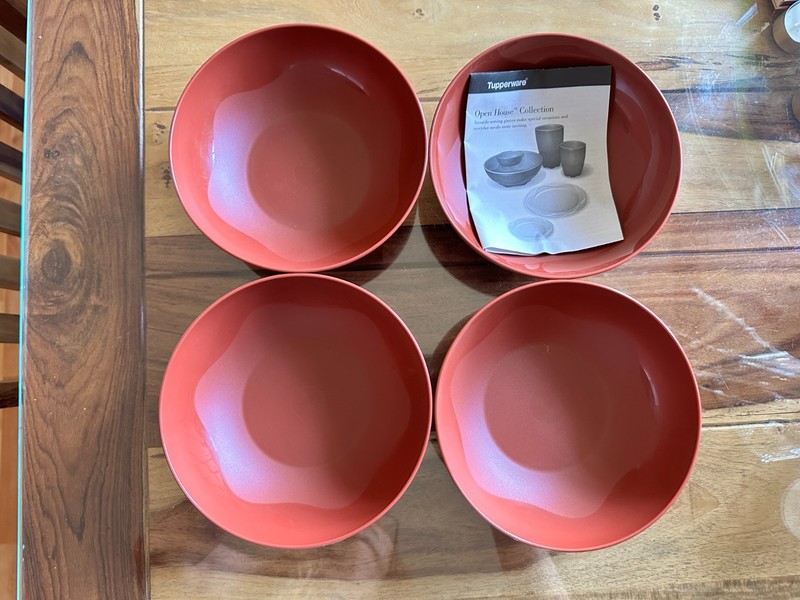 Tupperware Open House Cereal / Salad Bowls 24 oz Set of 4 ~ Cinnamon Brown 4794A