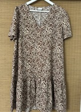 A New Day Target Leopard Print Dress / Short Sleeve / V neck Large