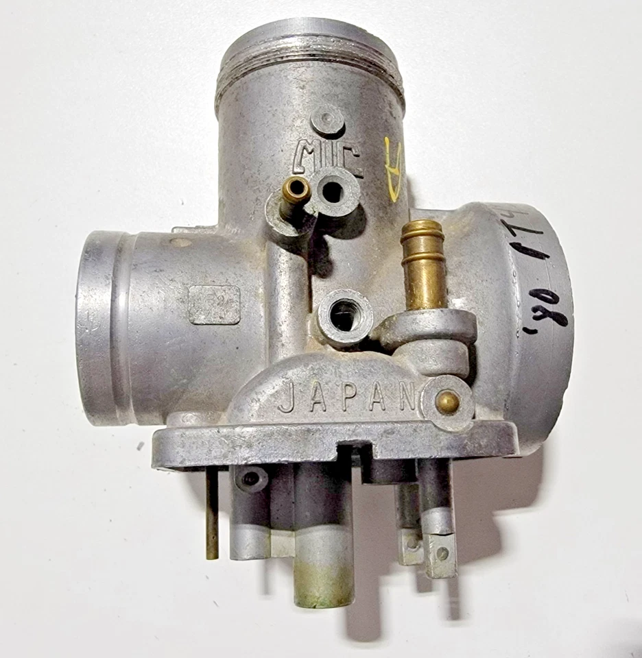 Carburetor Body 1980 Yamaha IT425 IT 425 3R8 - damaged threads - Image 3 of 4