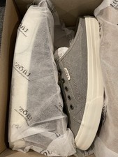 Taos EZ Soul Gray Wash Canvas Casual Slip on Shoes Ladies 10