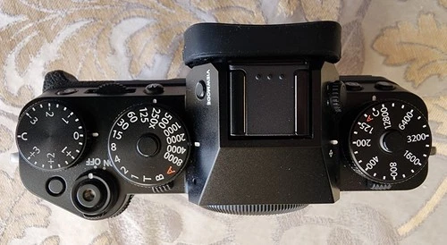 Fujifilm X-T5 40.2MP Mirrorless Camera - Black (Body) 765 shutter actuations image 3