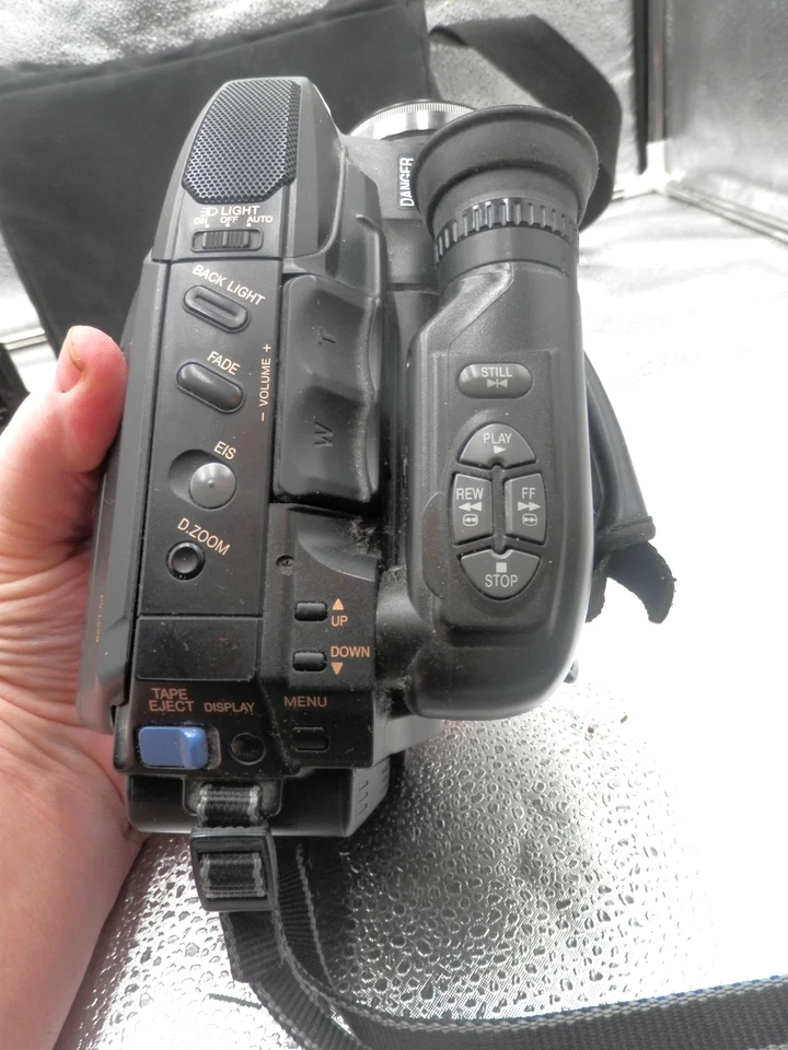 Panasonic PV-L559 VHS-C Camcorder Video Camera Bundle-EUC-Free Shipping - Image 4 of 4