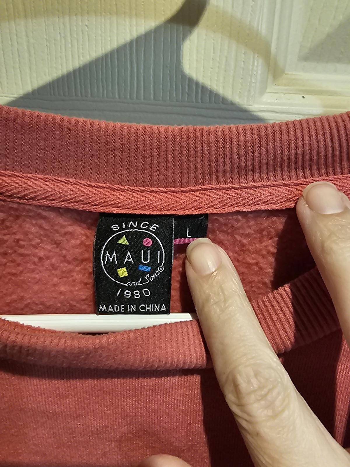 Maui and sons graphic sweatshirt size L image 3
