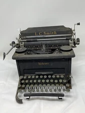ANTIQUE L C SMITH SILENT HEAVY CAST IRON TYPEWRITER BLACK