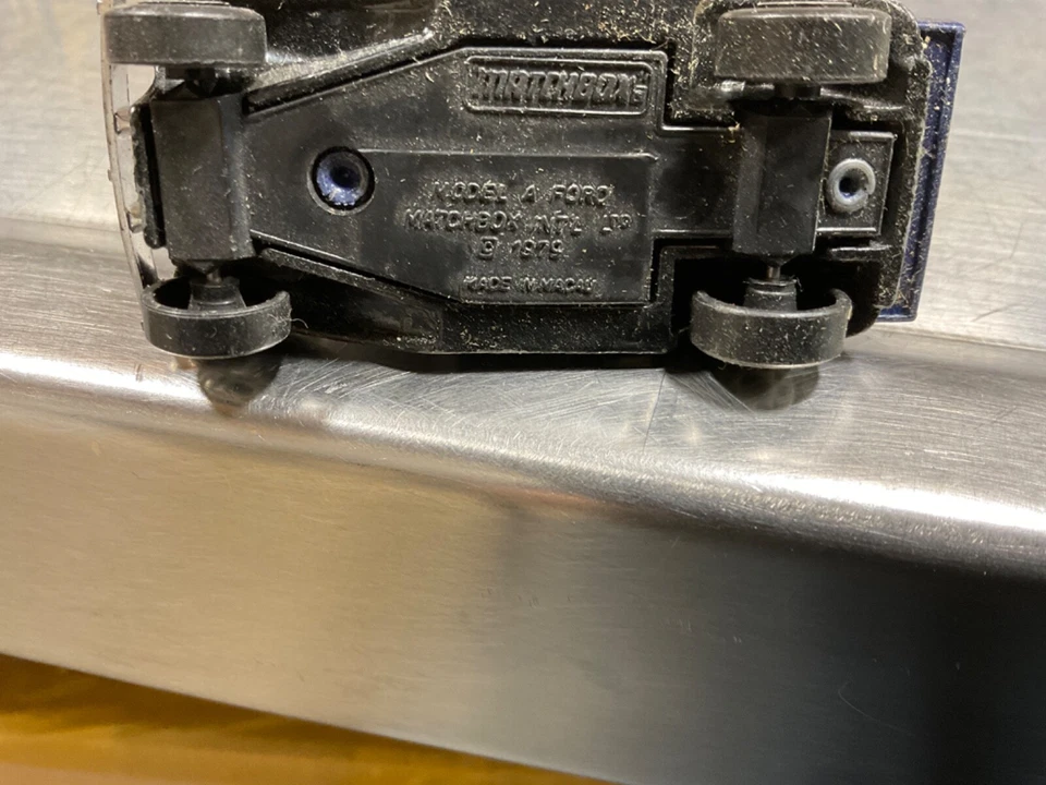 Matchbox Models of Yesteryear Y25 1910 Renault Perrier Truck USED AND 3 OTHERS - Image 3 of 4