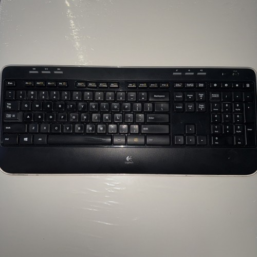 logitech k520 keyboard No dongle. Not tested but seems to be in good condition - Picture 2 of 3