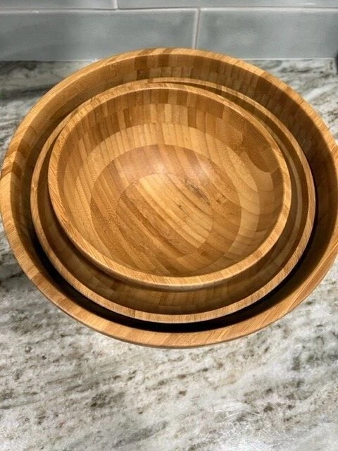 Juego de cuencos de madera IKEA no 1 cuenco grande 1 cuenco mediano 1 mediano con lados altos Foto 2 de 4