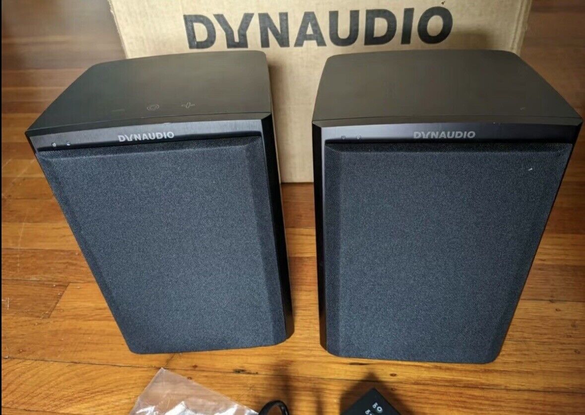 DYNAUDIO XEO 2 ACTIVE BLUETOOTH SPEAKERS  Dood Condition BOXED