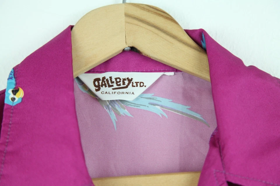DEFECTOS DE COLECCIÓN AÑOS 70 80 Camisa Loro Púrpura Hawaiana Magnum PI M 46" Pecho Surf Playa Foto 2 de 4