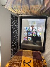 IPad Pro 12.9 Inch Unlocked 2nd Generation Model MPKY2LL/A 512 Gb Used