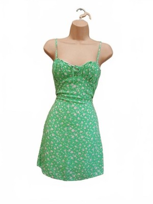 Sommer-Minikleid Stradivarius grün rosa Blumen zum Binden V-Ausschnitt Träger 6 UK XS