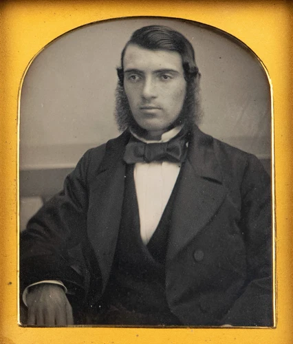 1/6 Daguerreotype of British Gentleman Mutton Chops, Burgandy Leather Union Case