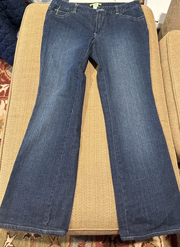 Sigrid Olsen Jeans Size 8 Great condition, Nice dark wash, Free shipping