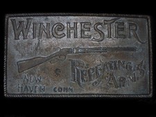 UA05112 VINTAGE 1970s  WINCHESTER REPEATING ARMS  GUN  FIREARM BELT BUCKLE