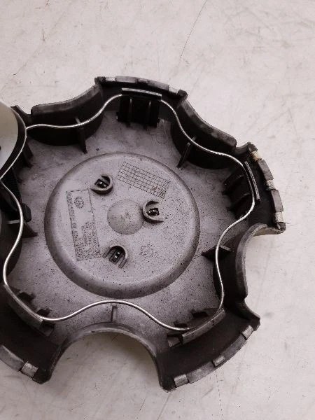 Toyota Sequoia 2010 tapa central rueda 221708 Foto 4 de 4