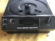Kodak Carousel 4400 Slide Projector w/Remote and a Kodak 80 slide tray.