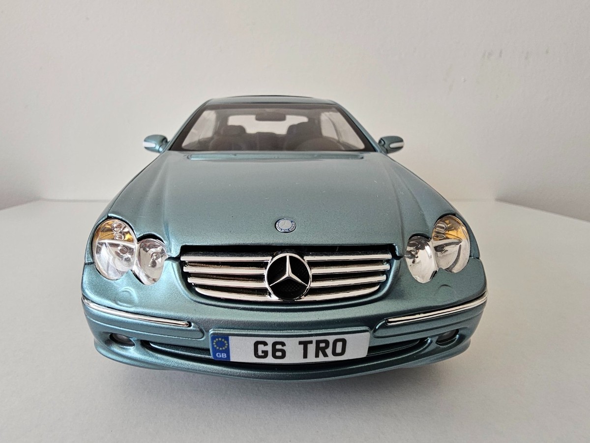 Kyosho 1/18 Scale, Mercedes Benz CLK Class Coupe Light Metallic