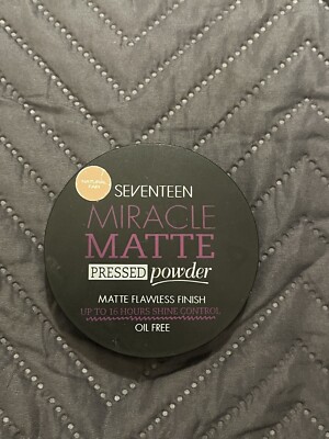 Boots Seventeen 17 NATURAL FAIR Miracle Matte Pressed Powder Neu 