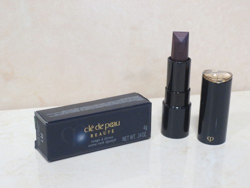 CLE DE PEAU BEAUTE EXTRA RICH LIPSTICK - R1 - 0.14 OZ BOXED