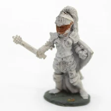 Human Female PALADIN in Full Plate - Ral Partha 28mm Metal Miniature