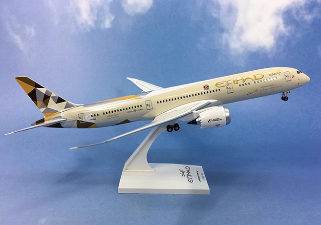 航空機・ヘリコプター Etihad Airways Boeing 787-9 1:200 Model Amazon.com: JC Wings for Etihad Airways from ABU Dhabi to